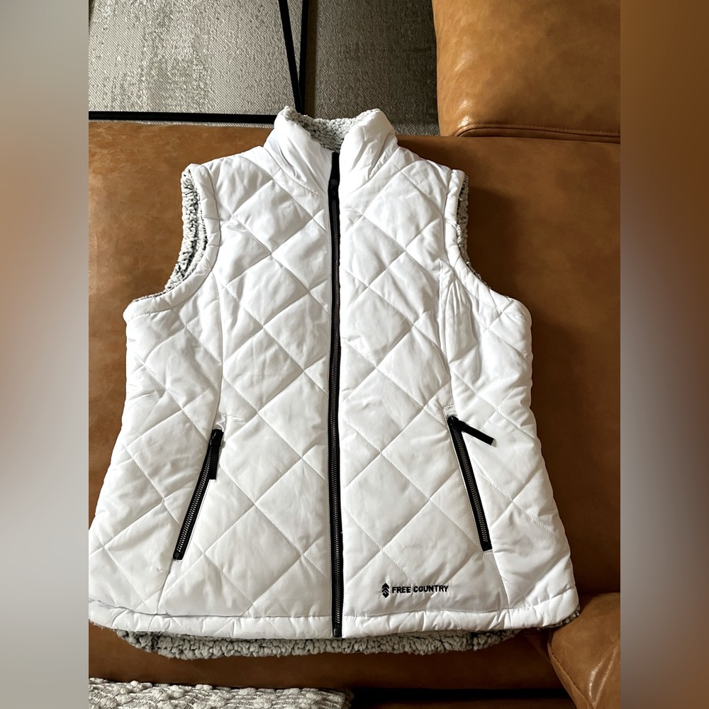 🧡 FREE COUNTRY REVERSIBLE VEST 🧡